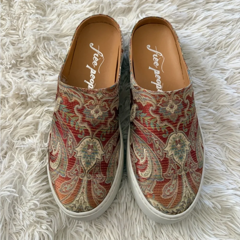 Free People Wynwood Autumn Paisley Print Platform Slip On Sneaker - Size 38